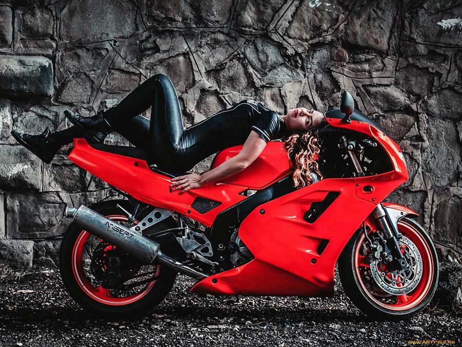 Beautiful girl Beautiful girls and motorcycles in Lodz