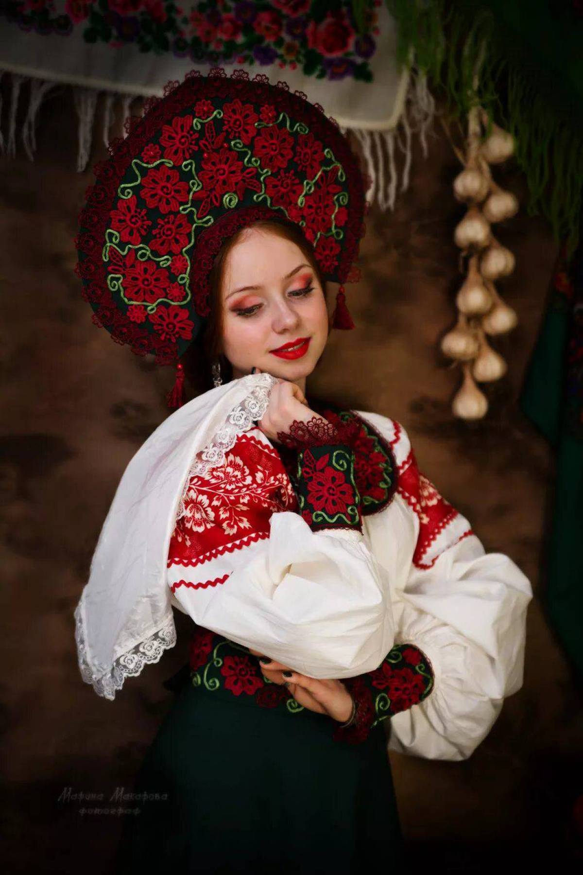 Women in Slavic costumes underwear in Lodz