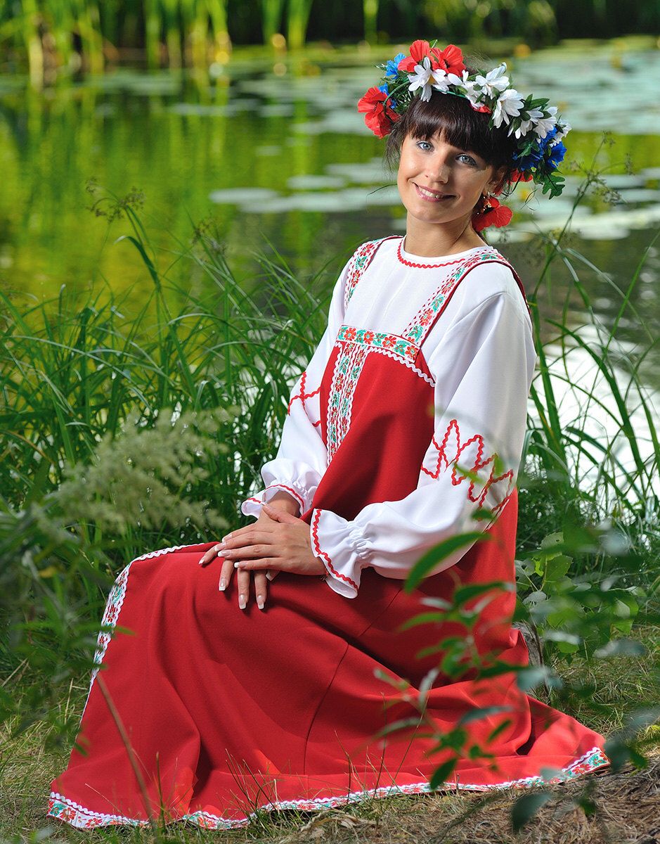 Beautiful girl Girls in Slavic costumes in Lodz