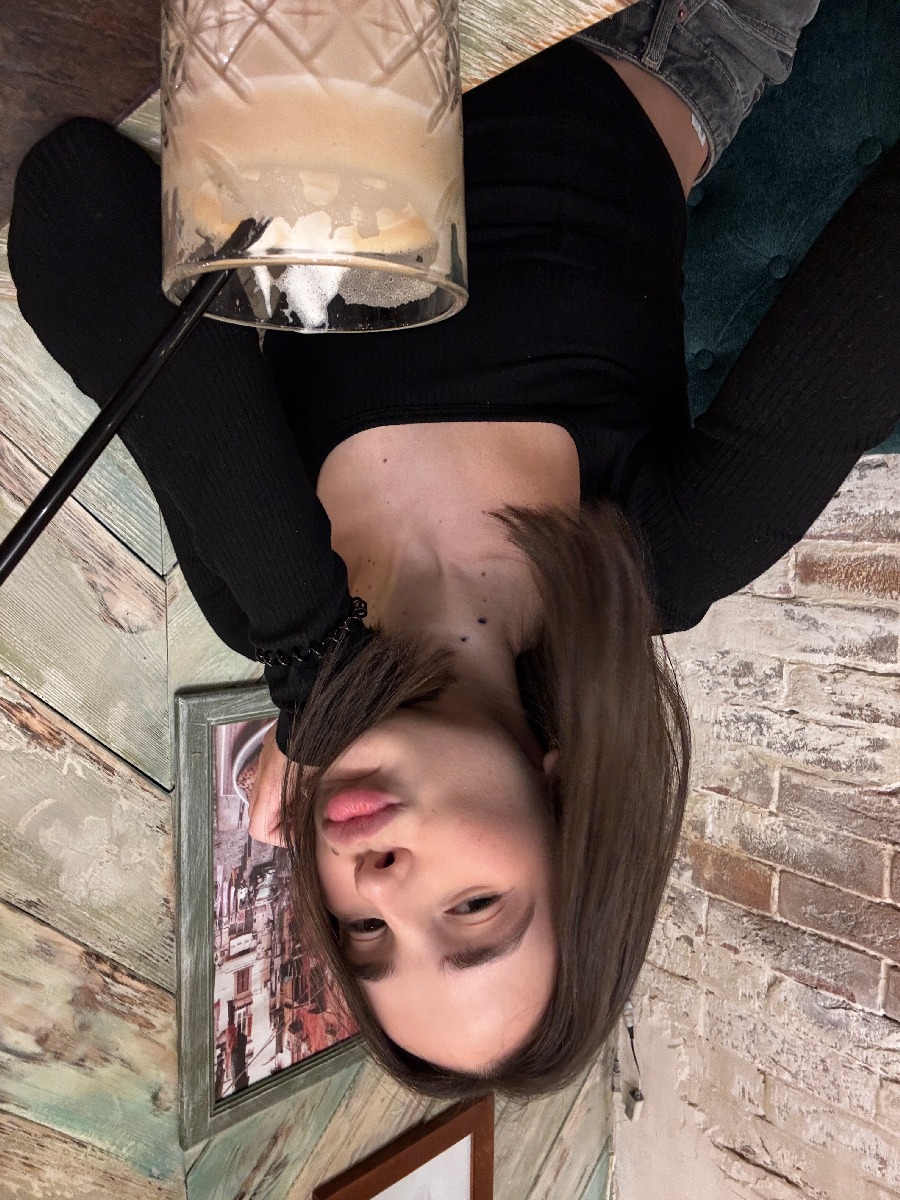 Fresh photos, fresh mood — Tina online in Lodz